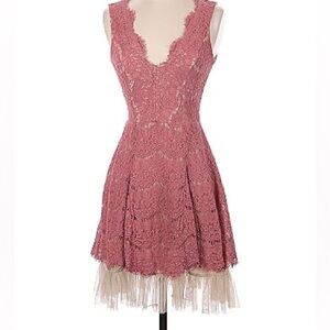 Francesca's Women's Pink A-Liine Lace Size M